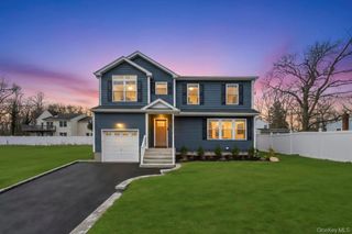 42 Volta Drive, Deer Park, NY 11729