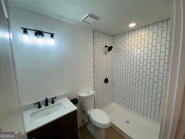 5455 Forest Falls Drive, Loganville, GA 30052