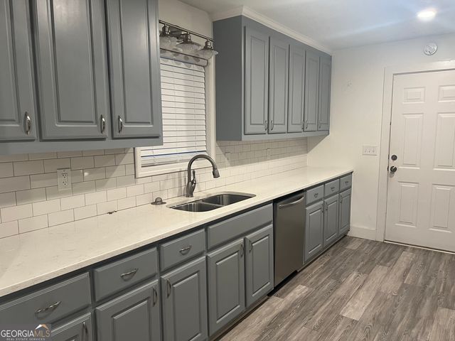 5455 Forest Falls Drive, Loganville, GA 30052