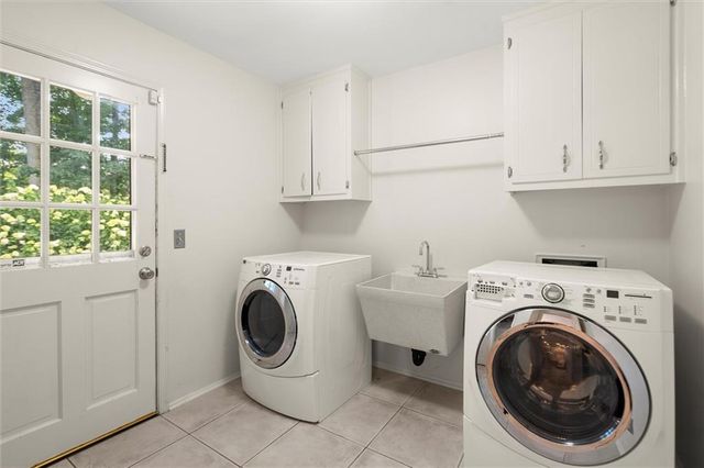 1408 Vernon Ridge Close, Dunwoody, GA 30338