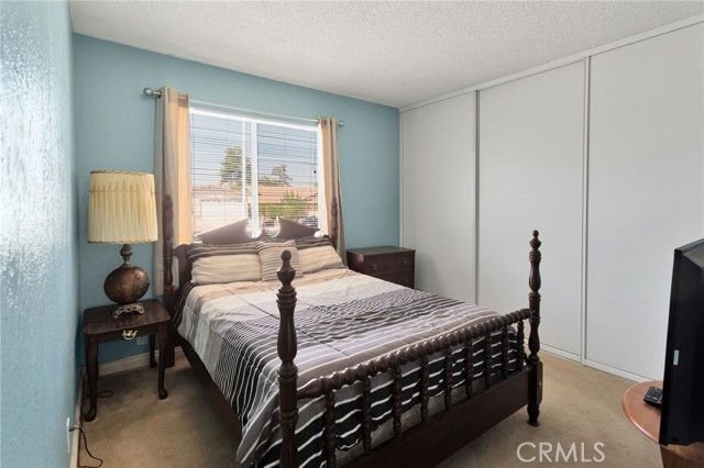 13717 Oakmont Drive, Victorville, CA 92395