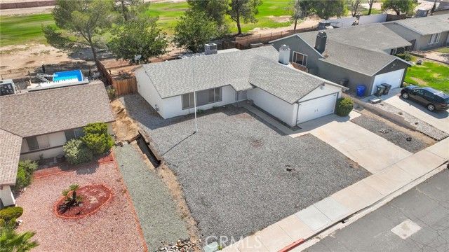 13717 Oakmont Drive, Victorville, CA 92395