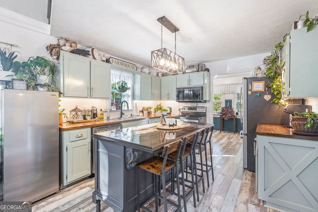 592 Mountville Hogansville Road, Lagrange, GA 30241