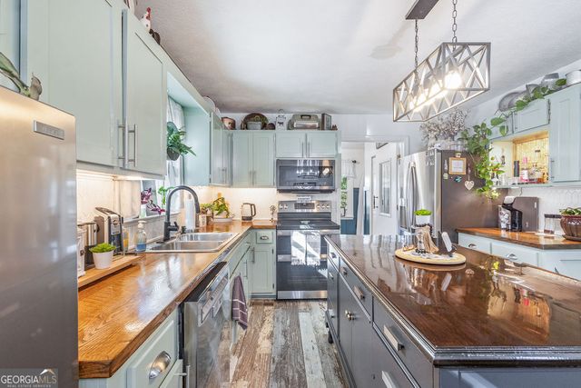 592 Mountville Hogansville Road, Lagrange, GA 30241