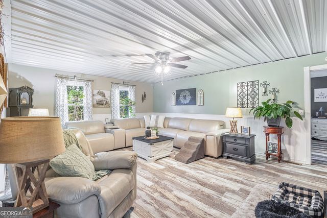 592 Mountville Hogansville Road, Lagrange, GA 30241