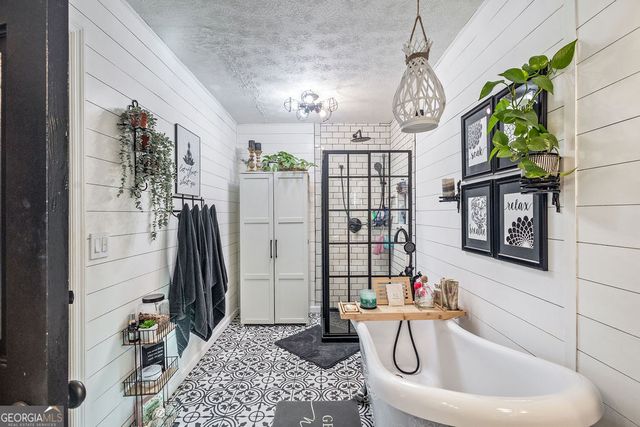 592 Mountville Hogansville Road, Lagrange, GA 30241