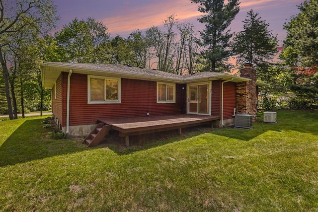 9610 Hamburg Court, Brighton, MI 48116