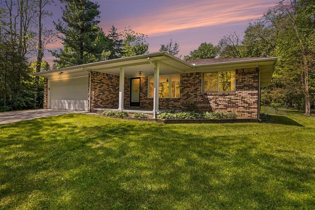 9610 Hamburg Court, Brighton, MI 48116