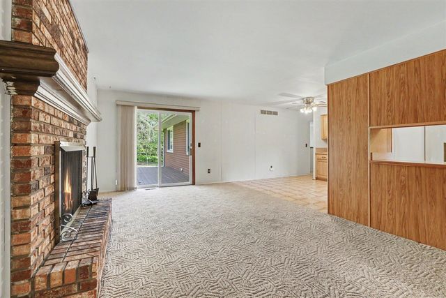 9610 Hamburg Court, Brighton, MI 48116