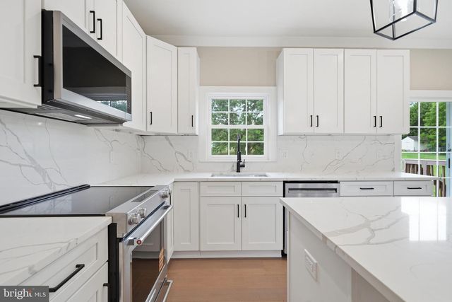 22 ROCK HILL CHURCH RD, Stafford, VA 22556