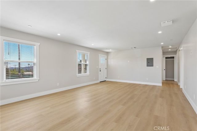 19 E Pine Street, Altadena, CA 91001