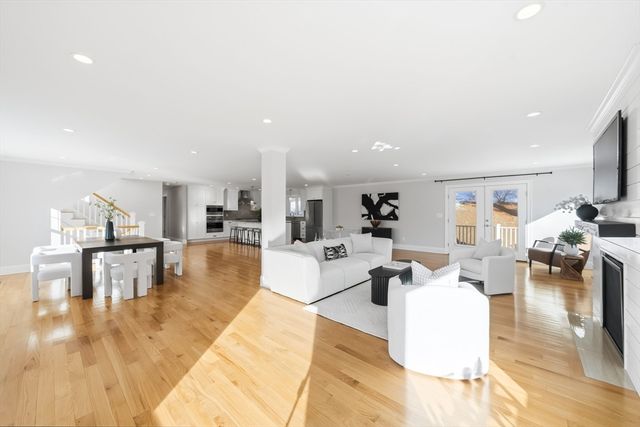 5 Squire Rd, Winchester, MA 01890