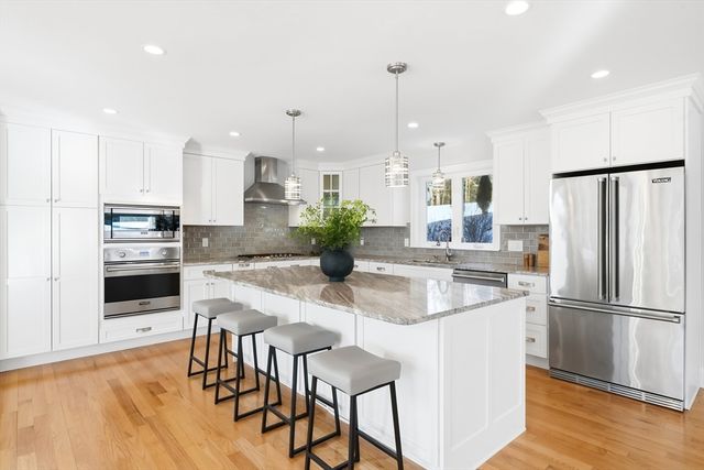 5 Squire Rd, Winchester, MA 01890