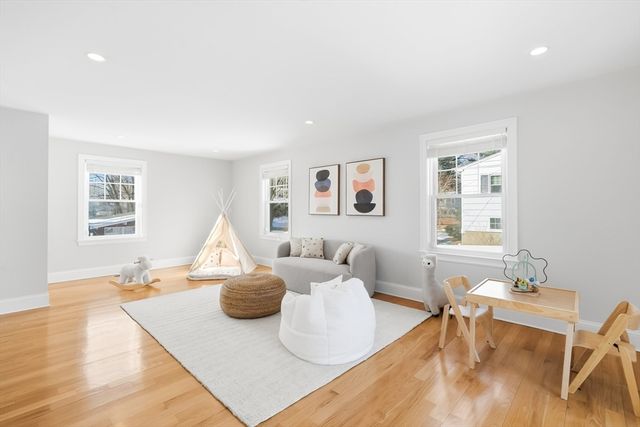 5 Squire Rd, Winchester, MA 01890