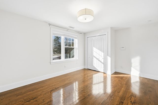 5 Squire Rd, Winchester, MA 01890