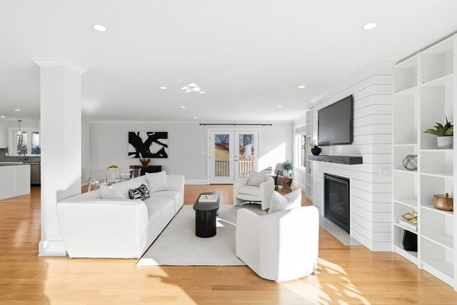 5 Squire Rd, Winchester, MA 01890