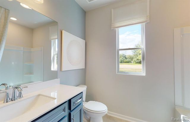 5697 Lewiston Road, Canton, MI 48188