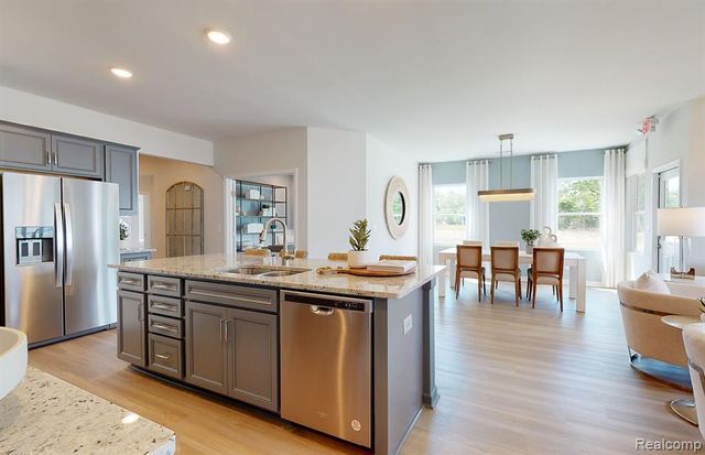 5697 Lewiston Road, Canton, MI 48188