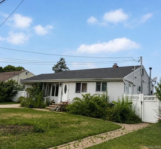11 Franklin Street, Brentwood, NY 11717