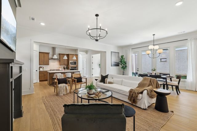 463 Marston Ave, Thompsons Station, TN 37179