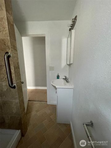 517 Emerson Avenue, Hoquiam, WA 98550