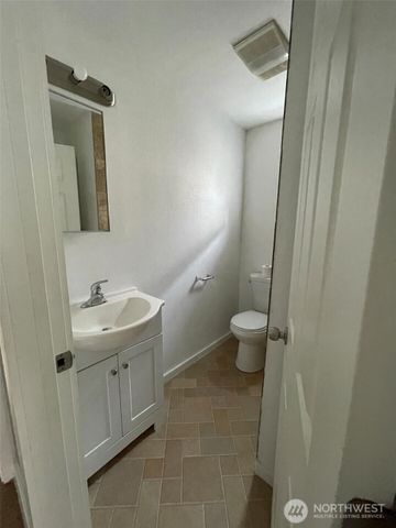 517 Emerson Avenue, Hoquiam, WA 98550