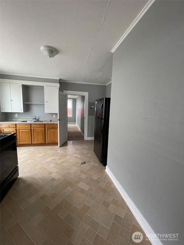 517 Emerson Avenue, Hoquiam, WA 98550