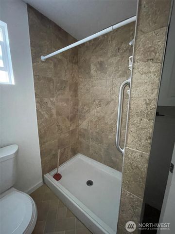 517 Emerson Avenue, Hoquiam, WA 98550