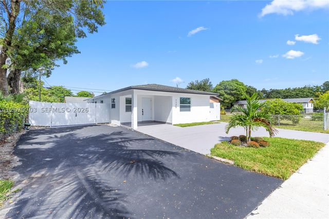 1125 NW 27th Ave, Fort Lauderdale, FL 33311