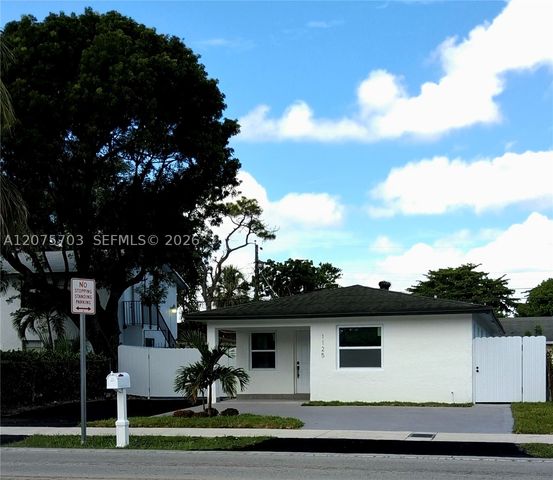 1125 NW 27th Ave, Fort Lauderdale, FL 33311
