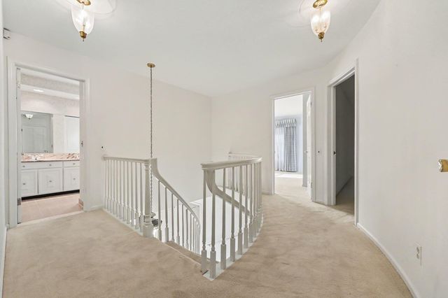 5054 Kings Gate Way, Bloomfield Hills, MI 48302