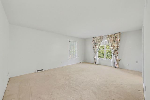 5054 Kings Gate Way, Bloomfield Hills, MI 48302