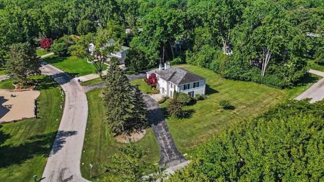 5054 Kings Gate Way, Bloomfield Hills, MI 48302