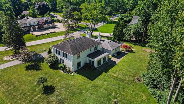 5054 Kings Gate Way, Bloomfield Hills, MI 48302