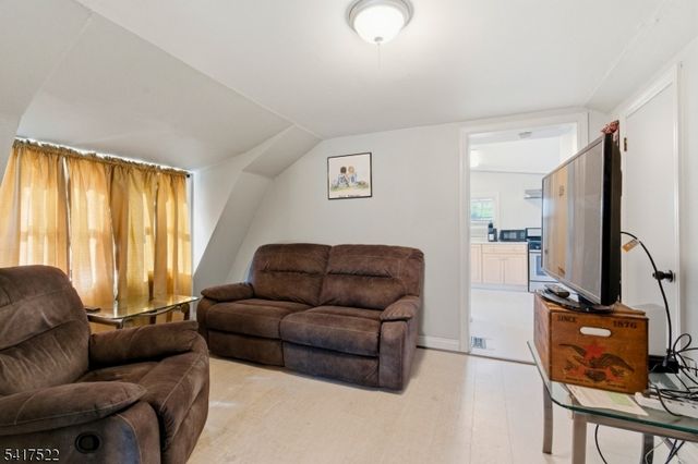 1 Old Mill Rd, Chester Twp., NJ 07930
