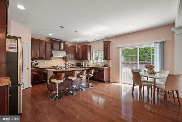 18 BEECHWOOD BLVD, Feasterville Trevose, PA 19053