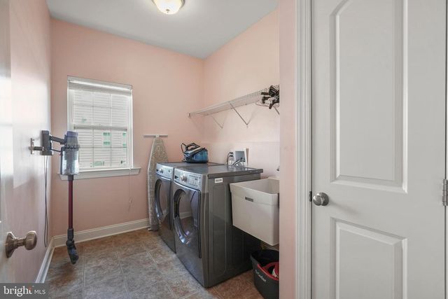 18 BEECHWOOD BLVD, Feasterville Trevose, PA 19053