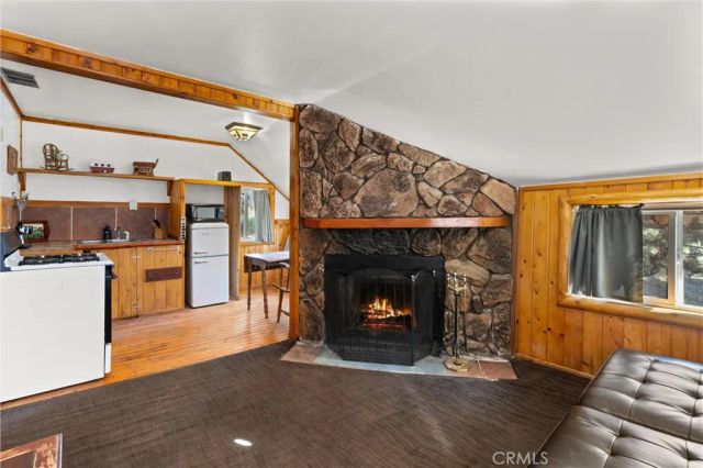 844 Tulip Lane, Big Bear Lake, CA 92315