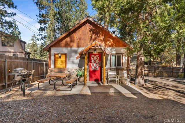 844 Tulip Lane, Big Bear Lake, CA 92315