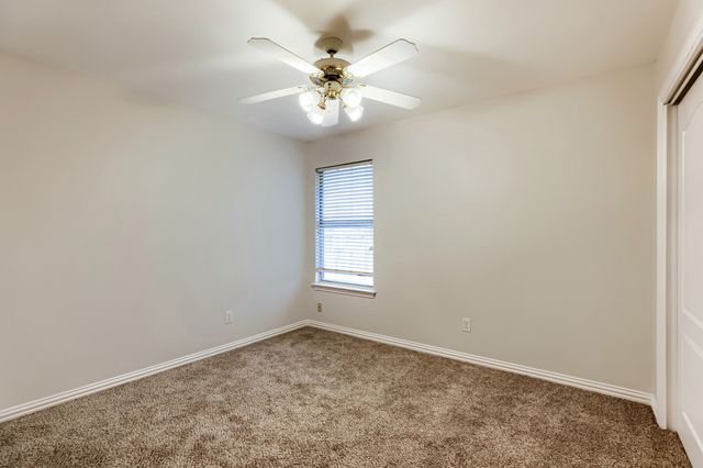 2066 Fair Oaks Circle, Corinth, TX 76210