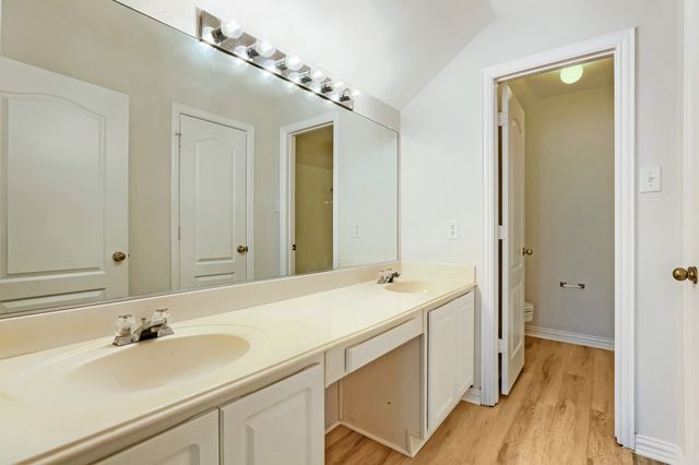 2066 Fair Oaks Circle, Corinth, TX 76210