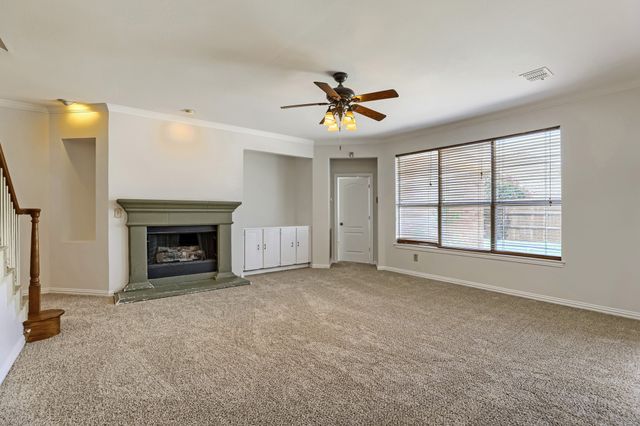 2066 Fair Oaks Circle, Corinth, TX 76210