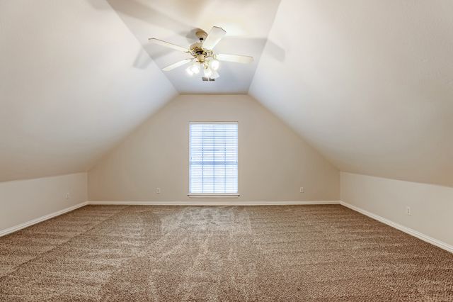 2066 Fair Oaks Circle, Corinth, TX 76210