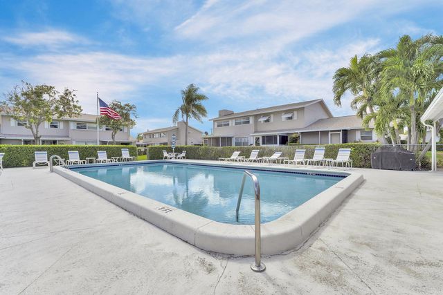 953 SE 10th 6d, Deerfield Beach, FL 33441