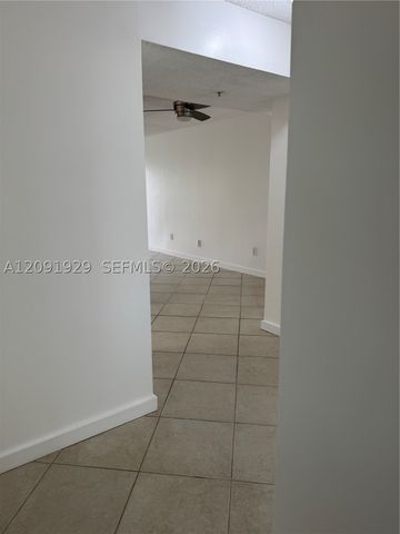 9650 NW 2nd St 4-205, Pembroke Pines, FL 33024