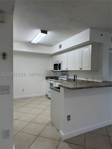9650 NW 2nd St 4-205, Pembroke Pines, FL 33024