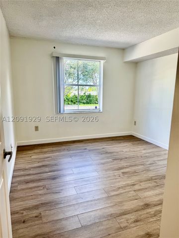 9650 NW 2nd St 4-205, Pembroke Pines, FL 33024