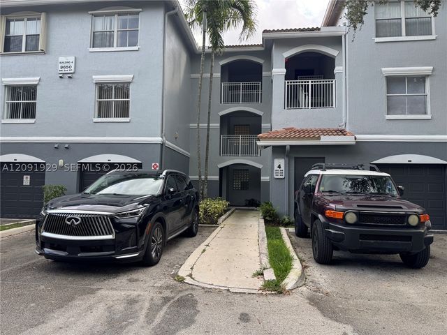 9650 NW 2nd St 4-205, Pembroke Pines, FL 33024