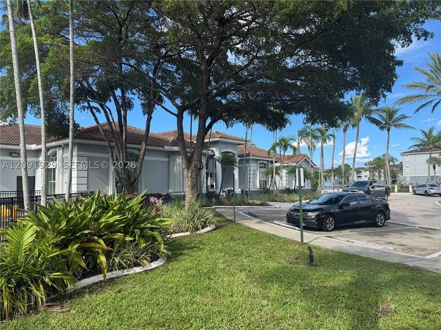 9650 NW 2nd St 4-205, Pembroke Pines, FL 33024