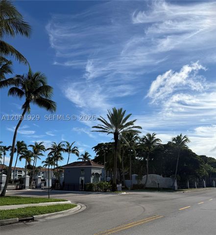 9650 NW 2nd St 4-205, Pembroke Pines, FL 33024